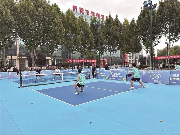 淇县一中贾, 别获得小学 淇县一中贾, 别获得小学